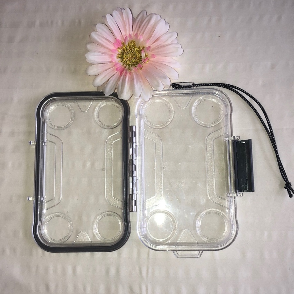Waterproof case - Picture 2 of 2